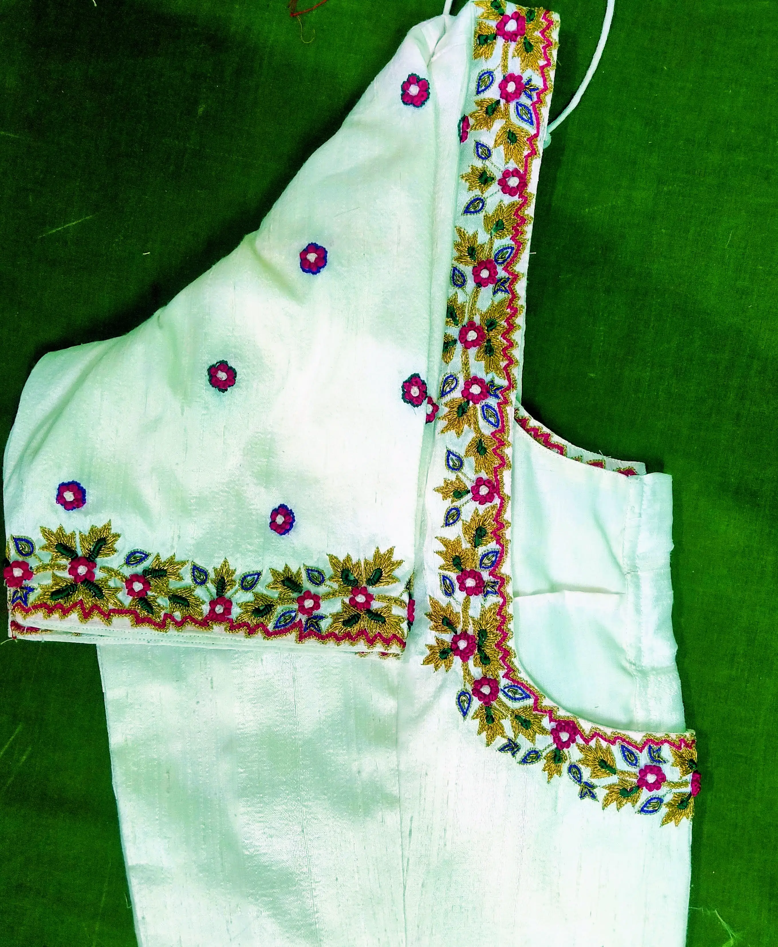Thread arri work blouse design - Tailoring Blouse